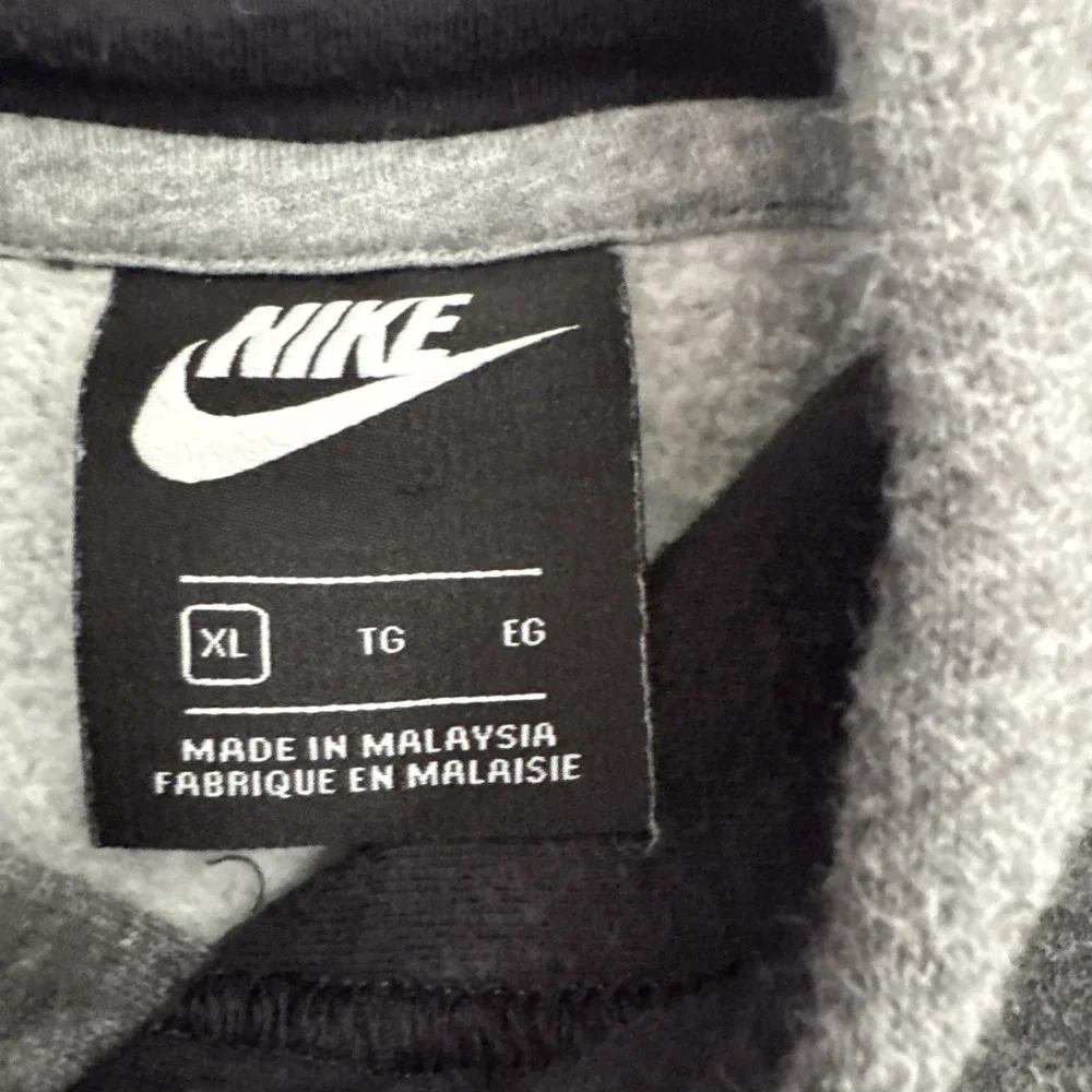 Nike Sportswear Club Fleece Men's Hoodie Dark Gray Logo Size XL Style AJ6352-071
